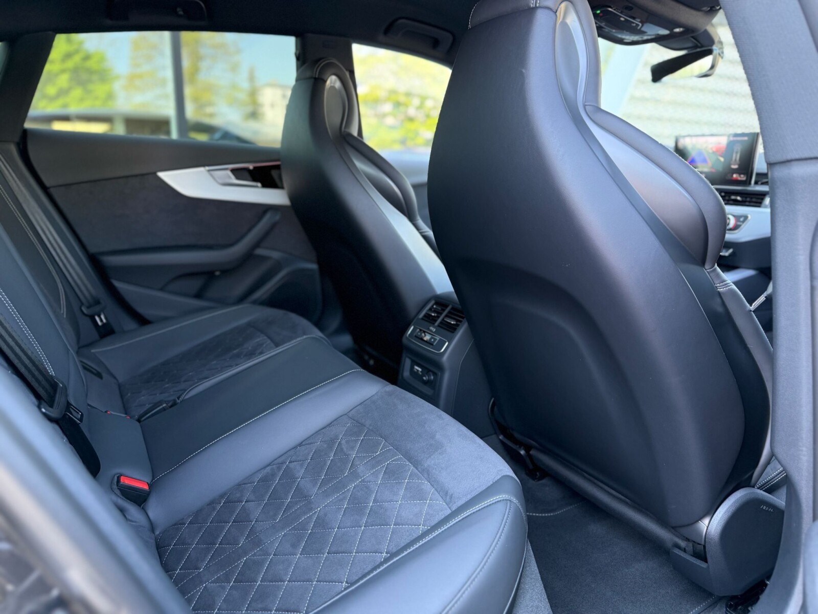 Audi S5 Sportback - zdjęcie 22