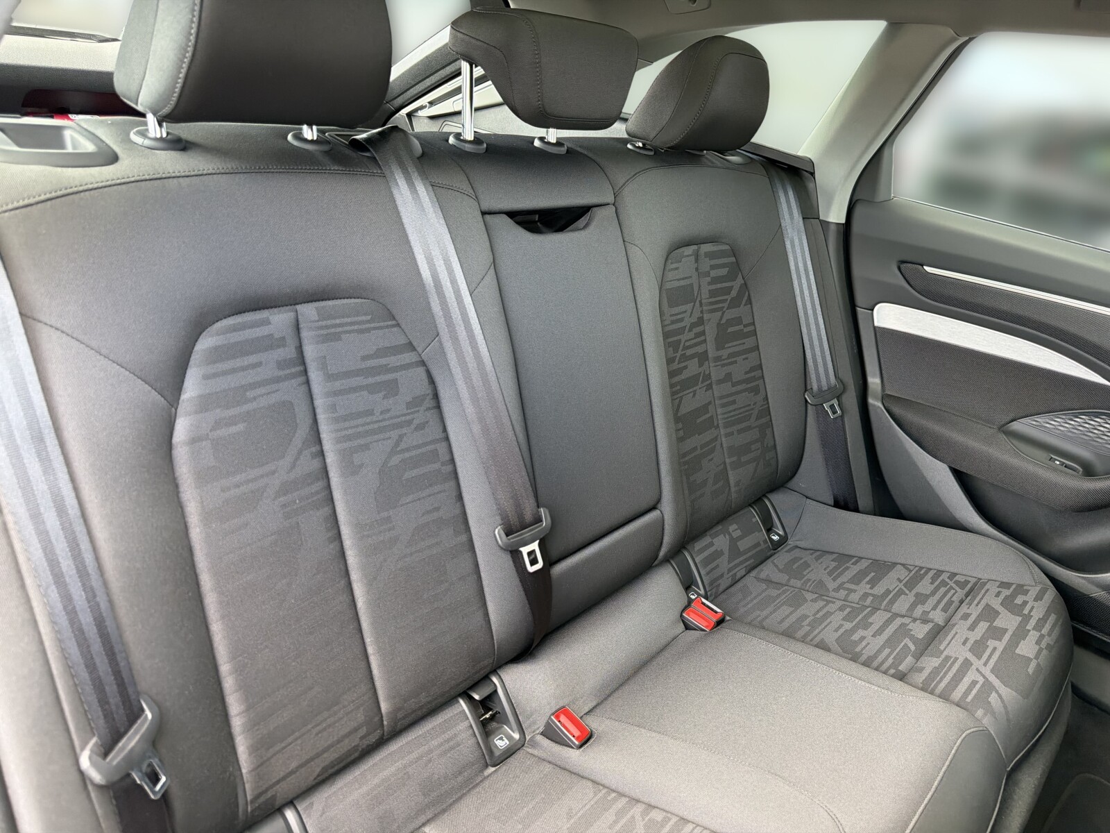 Audi A6 Avant - zdjęcie 13