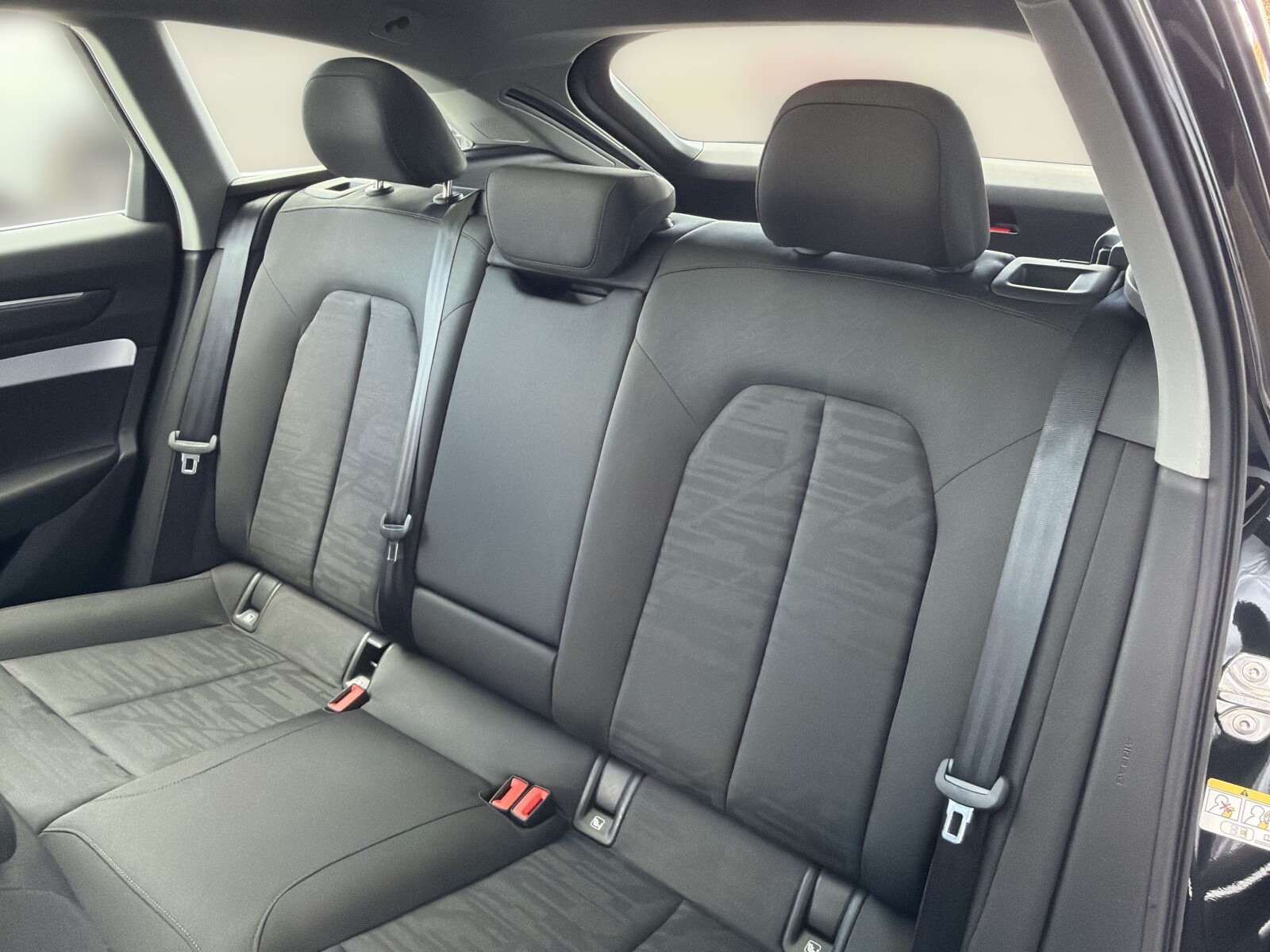 Audi A6 Avant - zdjęcie 12