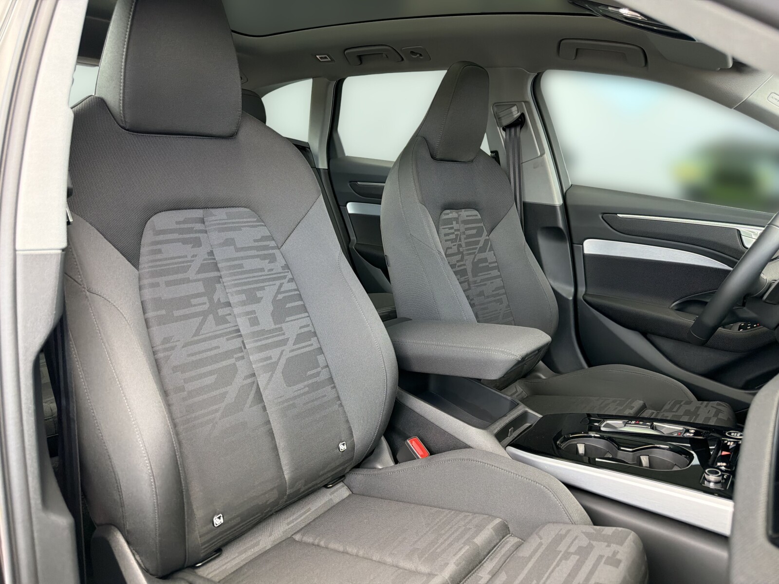 Audi A6 Avant - zdjęcie 14