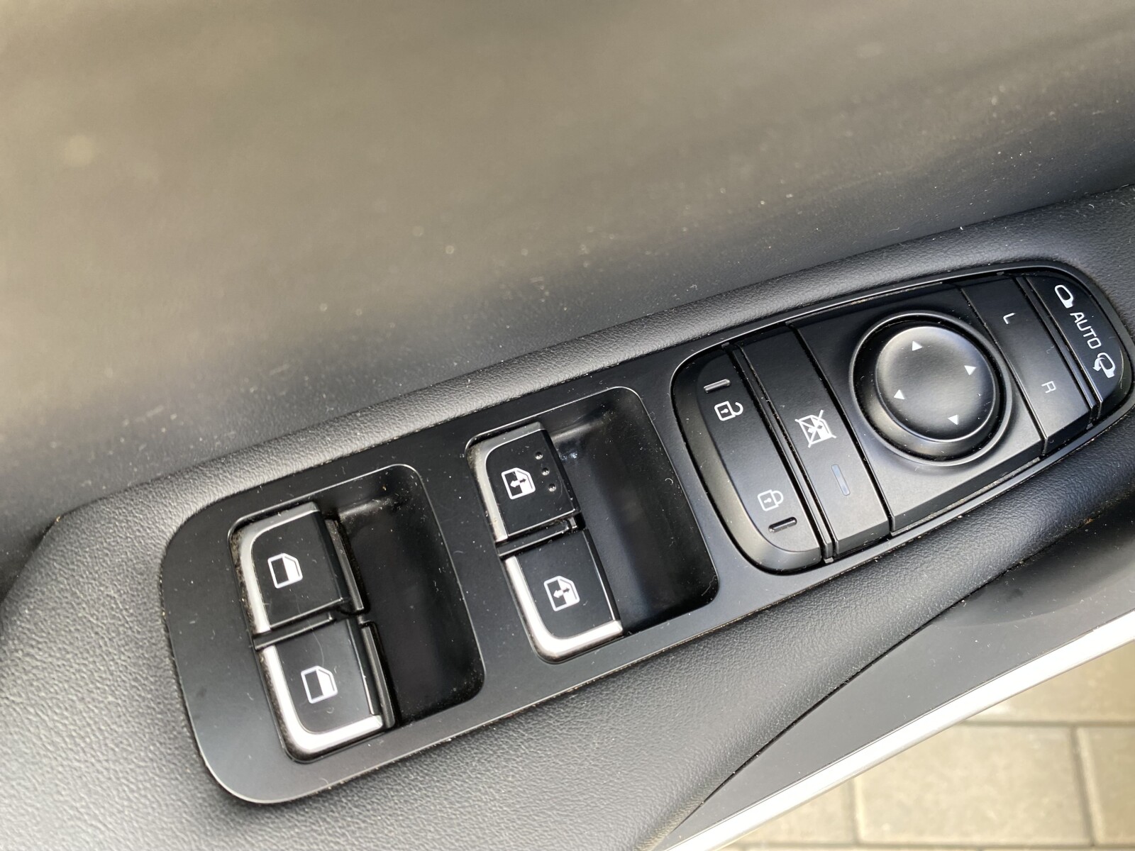 Kia Stinger - zdjęcie 9