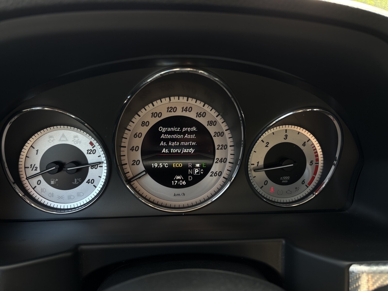 Mercedes-Benz GLK 220 - zdjęcie 18