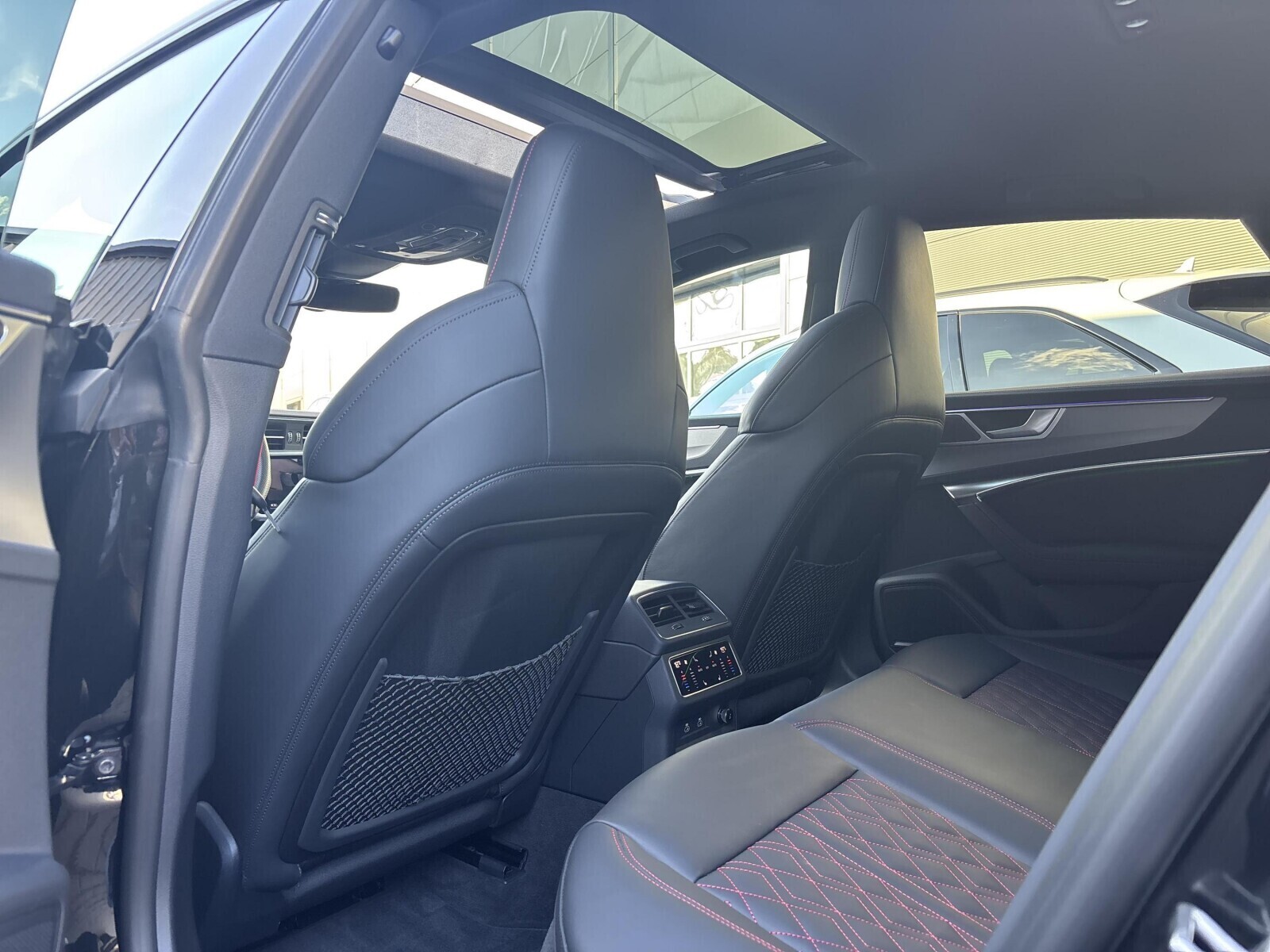 Audi A7 Sportback - zdjęcie 32