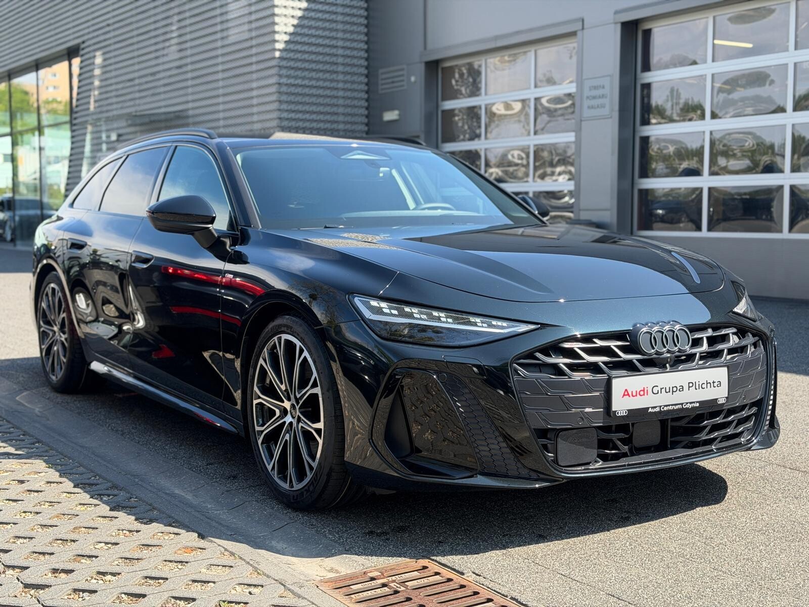 Audi A6 Avant - zdjęcie 12
