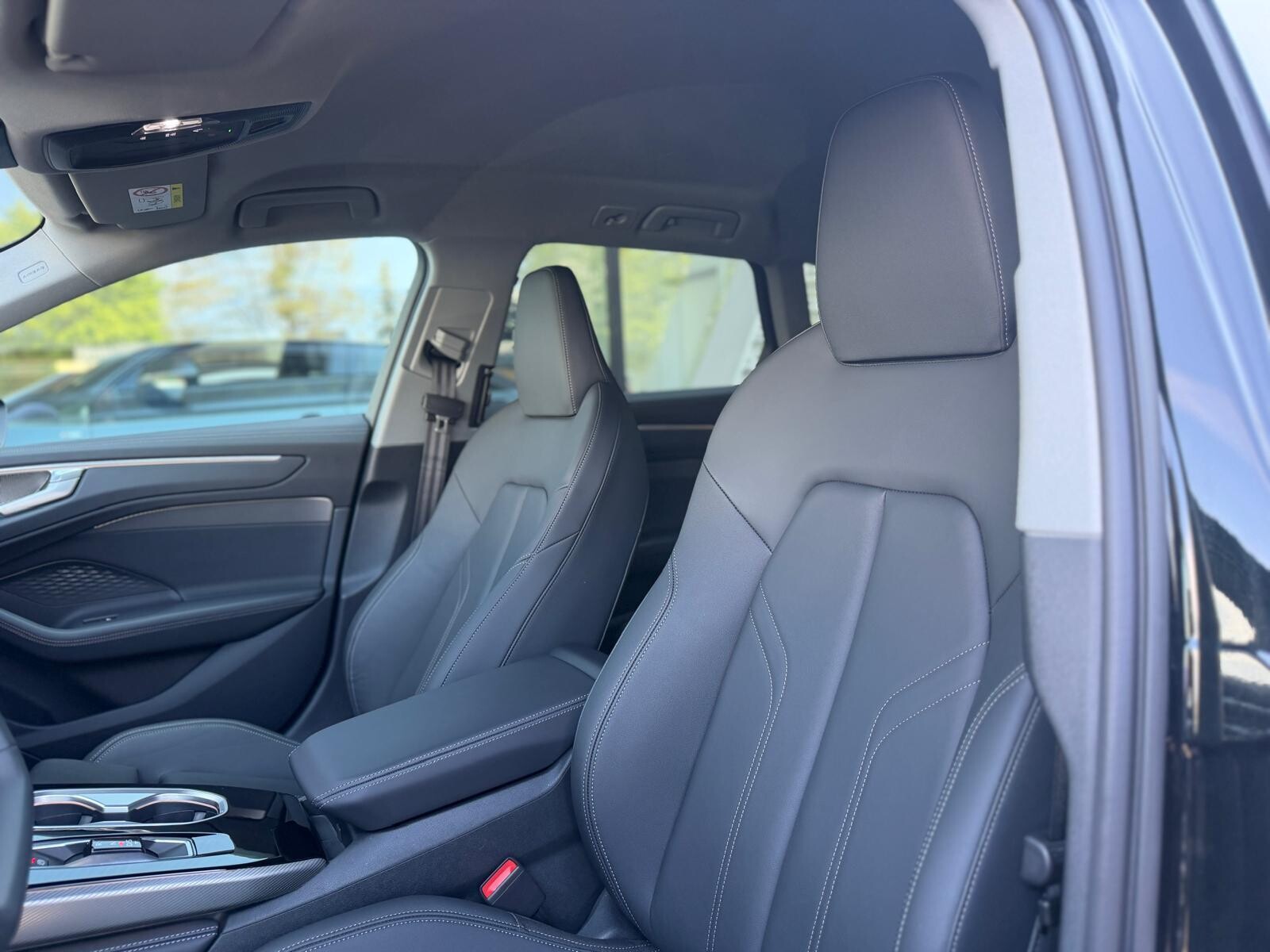 Audi A6 Avant - zdjęcie 15
