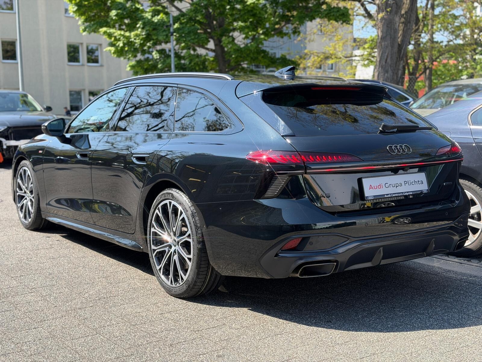Audi A6 Avant - zdjęcie 13