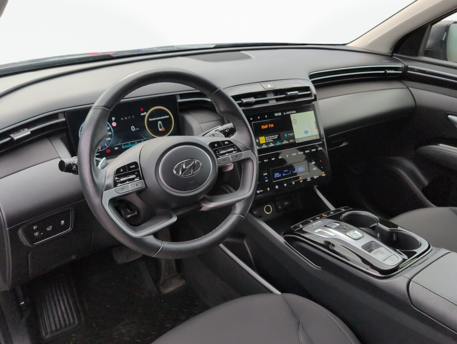 Hyundai Tucson - zdjęcie 18