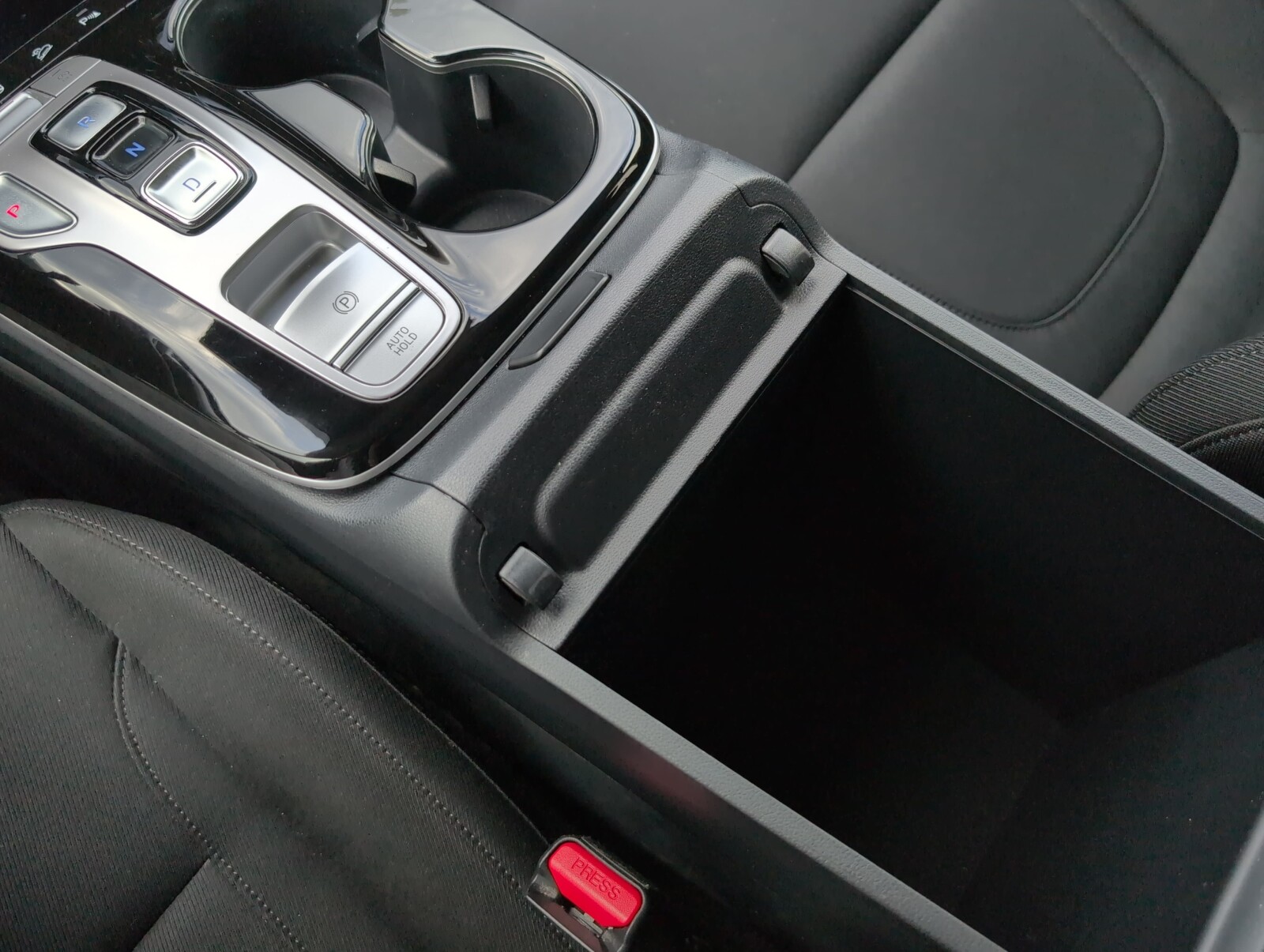 Hyundai Tucson - zdjęcie 36
