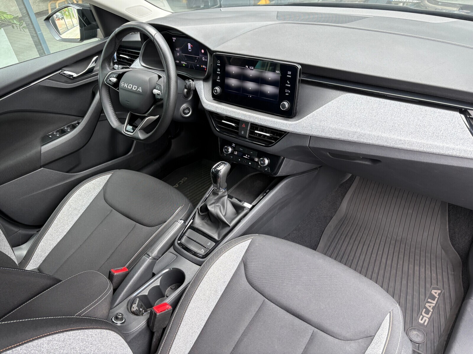 Škoda Scala - zdjęcie 15