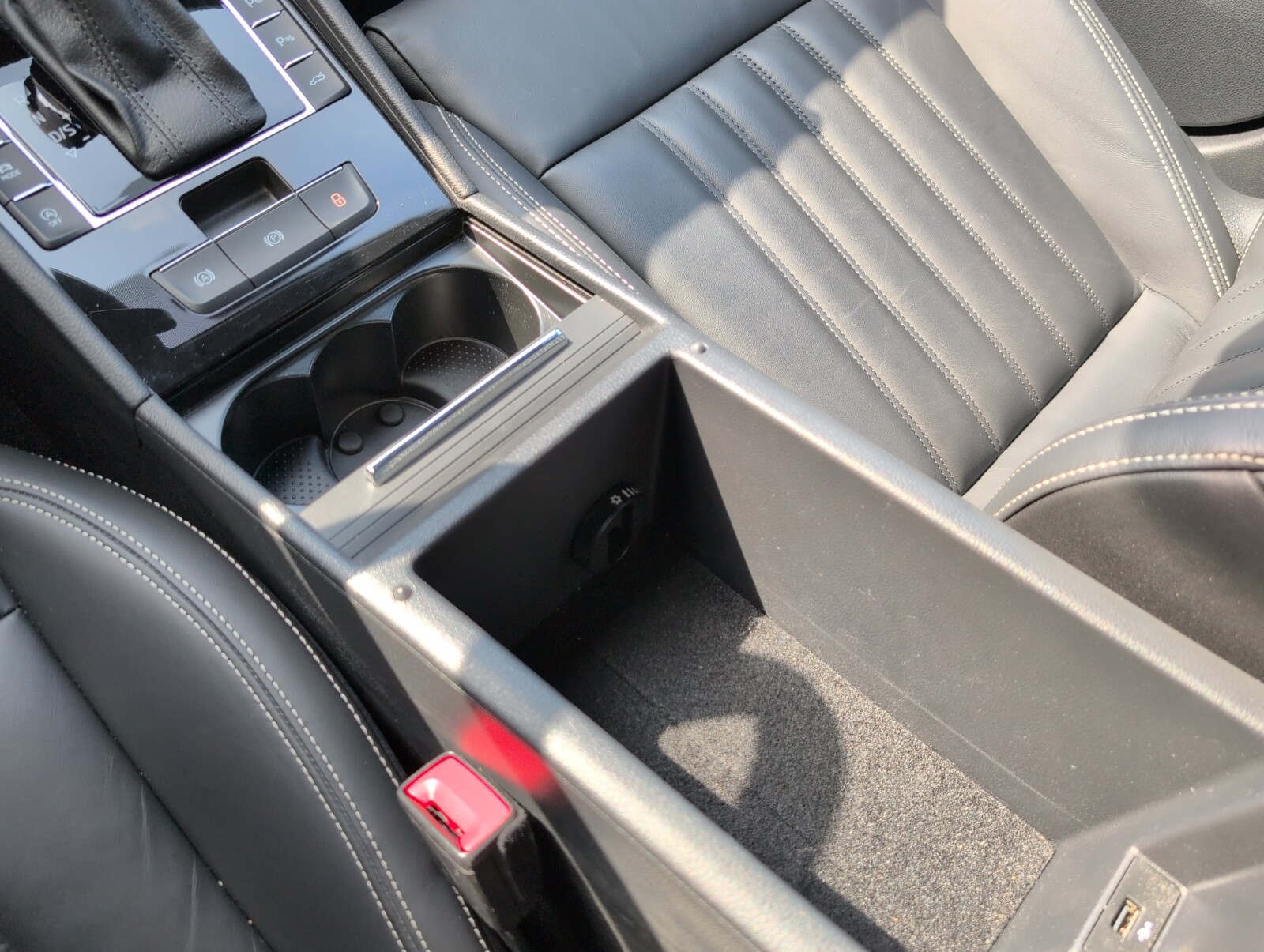 Škoda Superb - zdjęcie 40