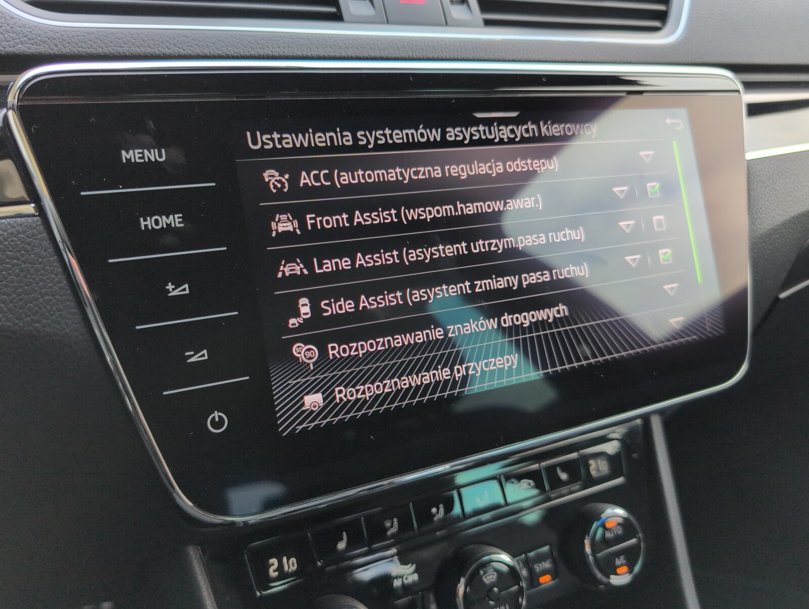 Škoda Superb - zdjęcie 31