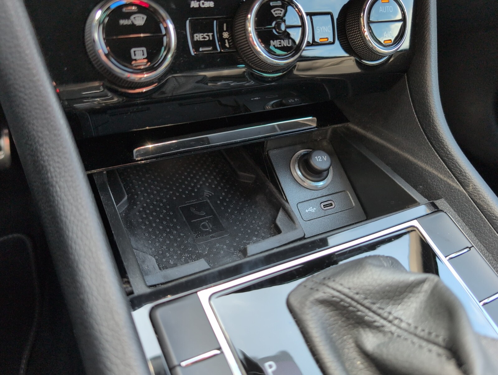 Škoda Superb - zdjęcie 38