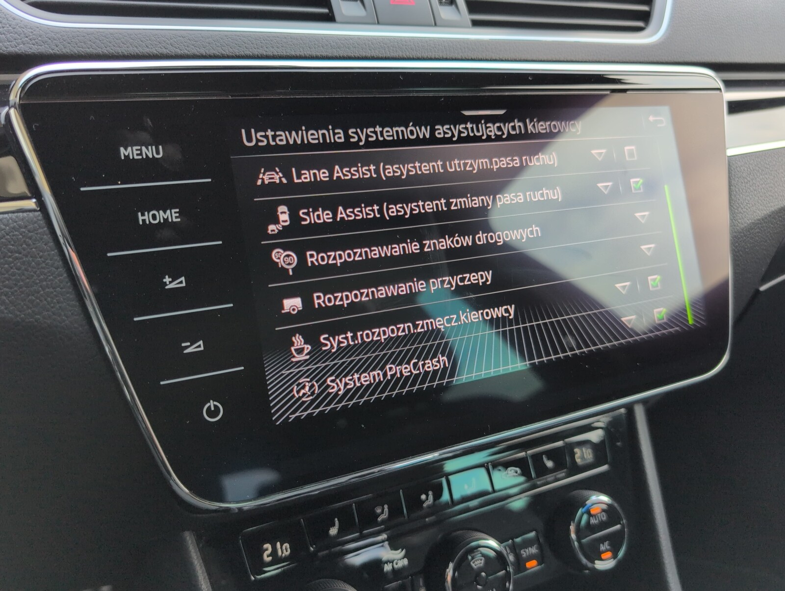 Škoda Superb - zdjęcie 32
