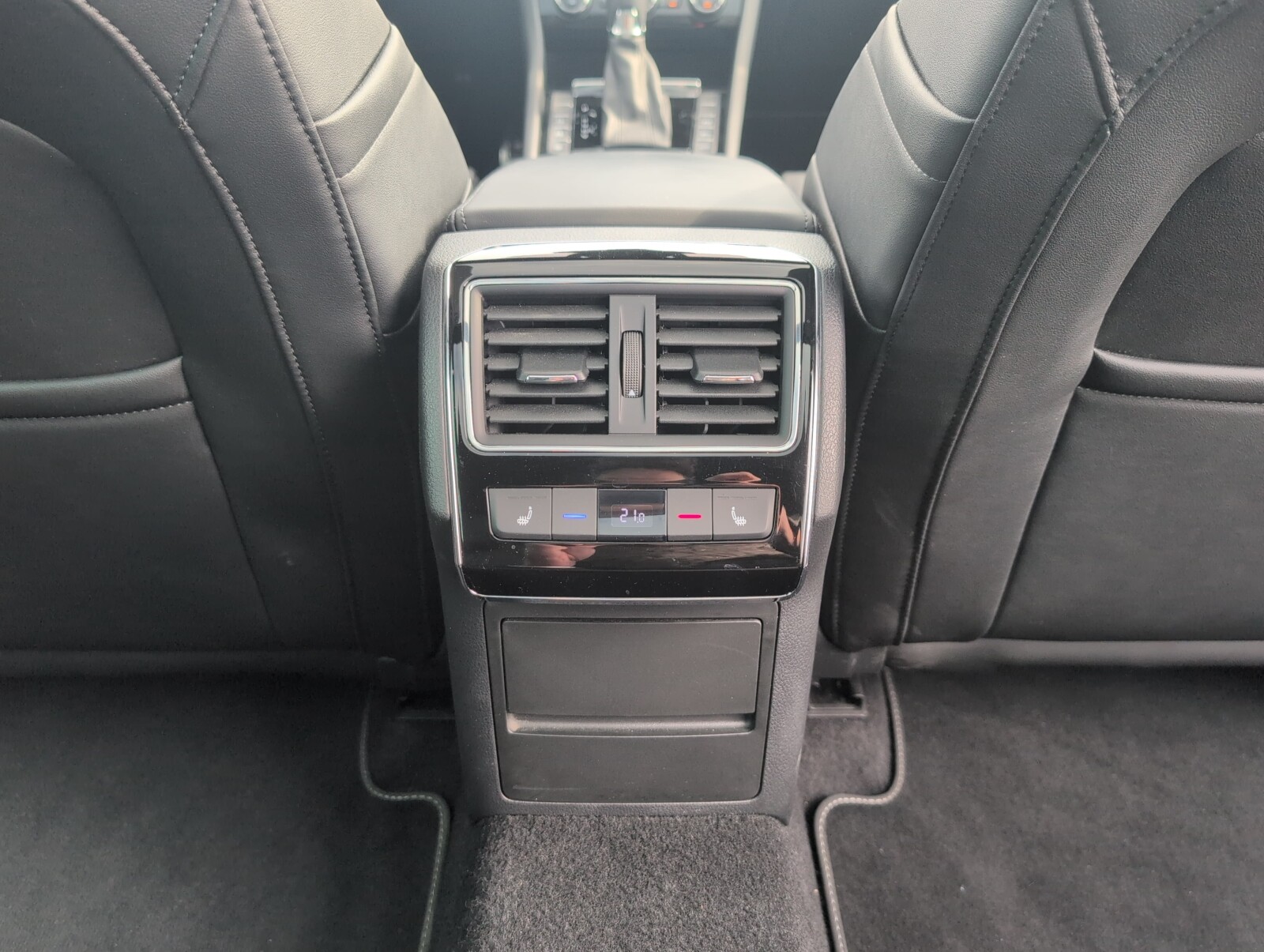 Škoda Superb - zdjęcie 14