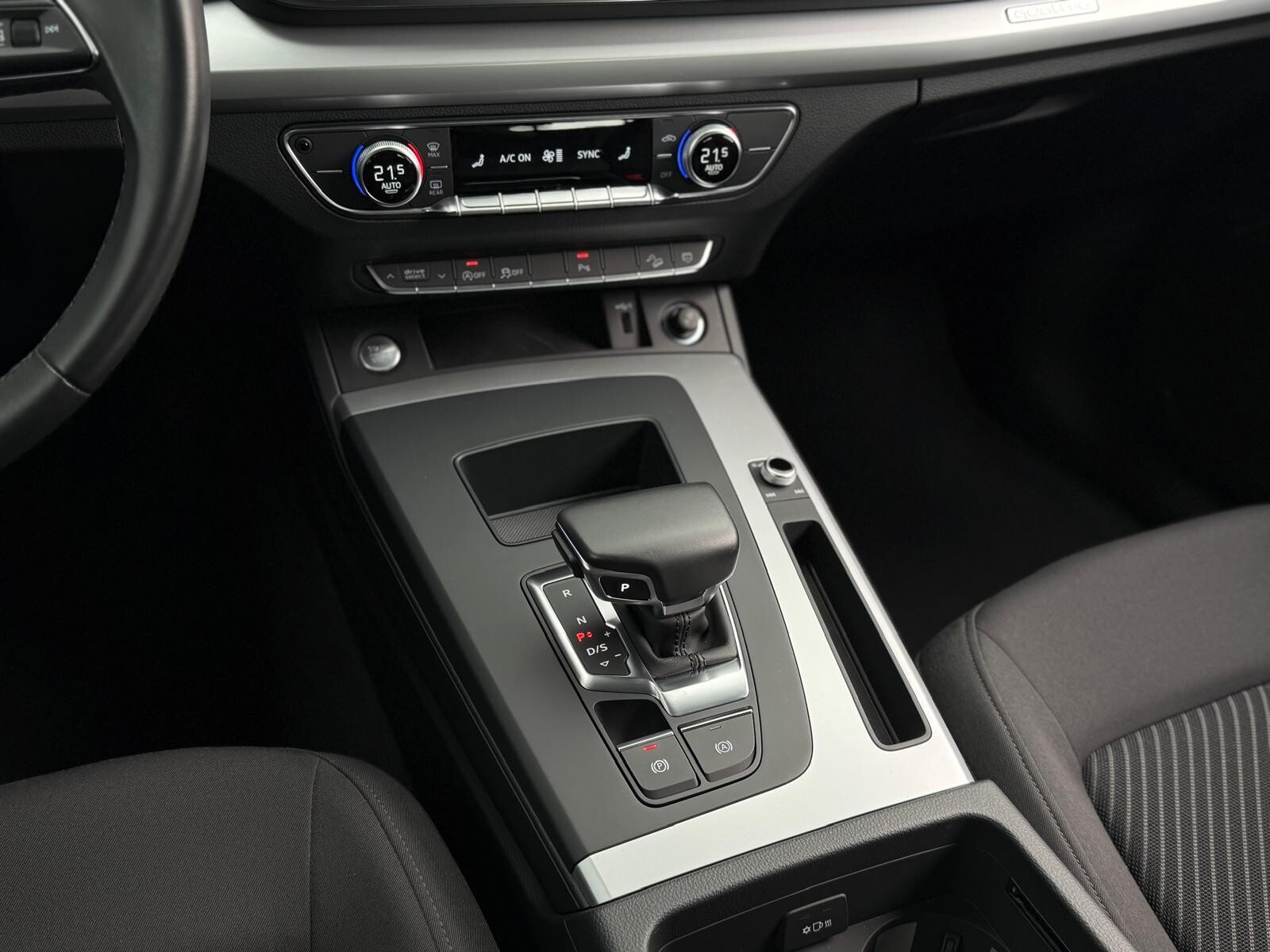 Audi Q5 - zdjęcie 23