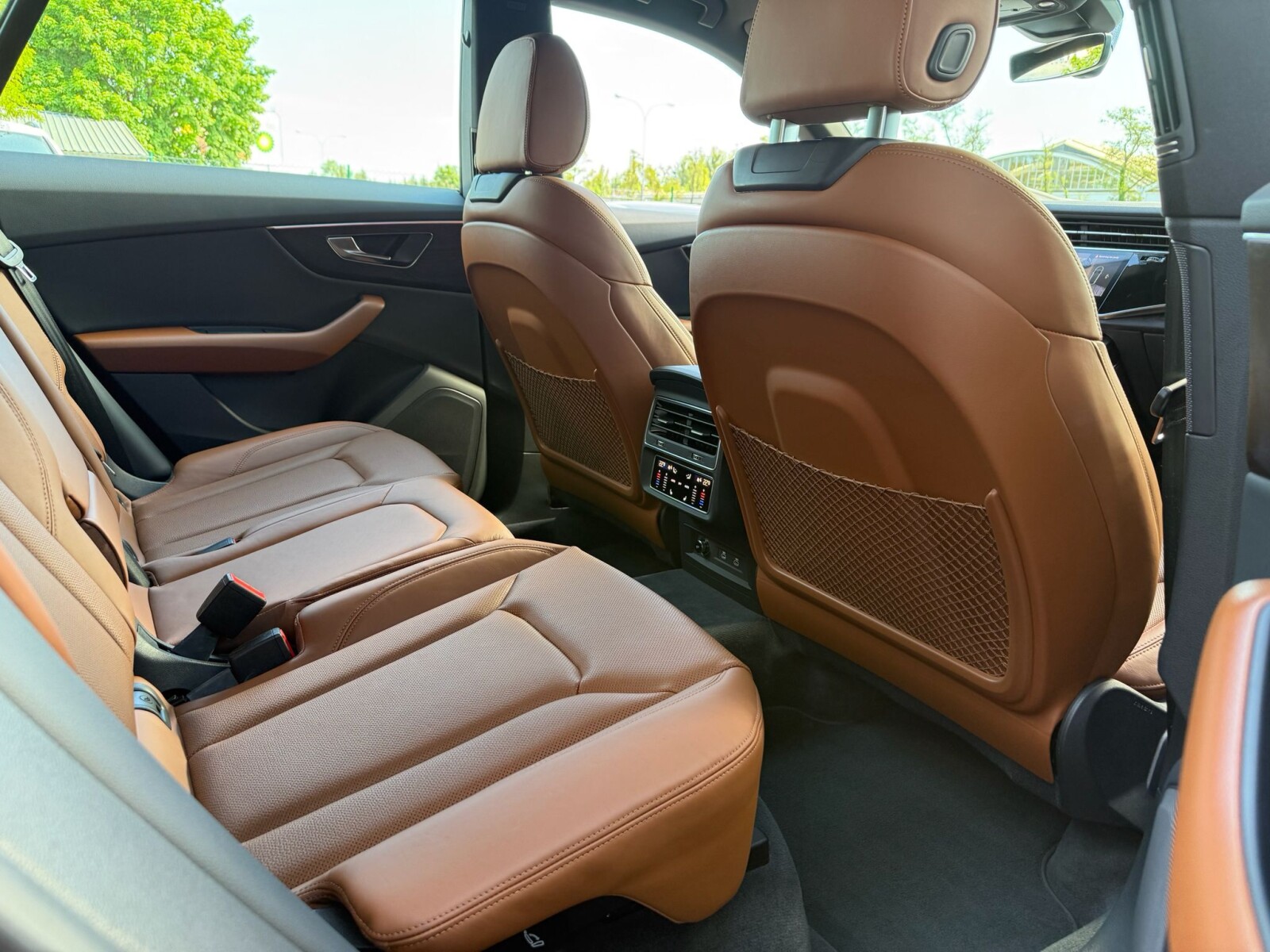 Audi Q8 - zdjęcie 23