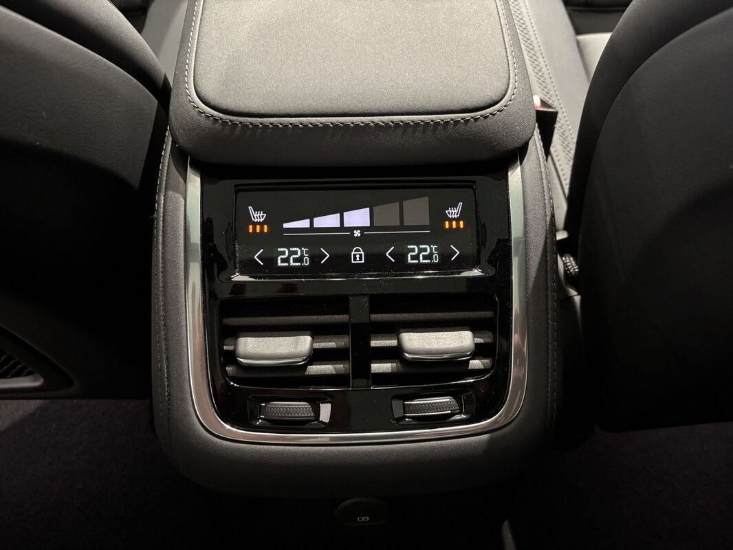 Volvo XC 90 - zdjęcie 19