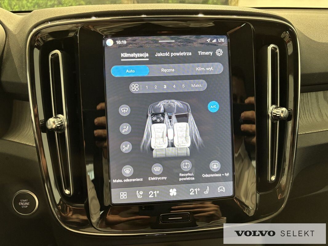 Volvo XC 40 - zdjęcie 22