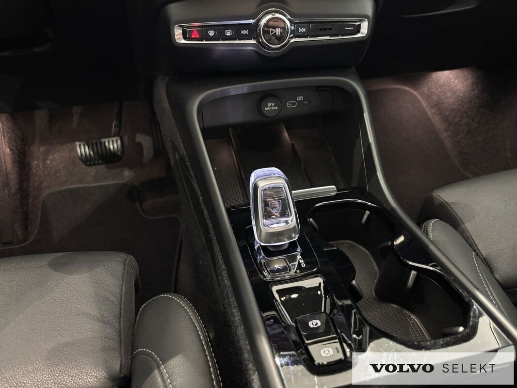 Volvo XC 40 - zdjęcie 15