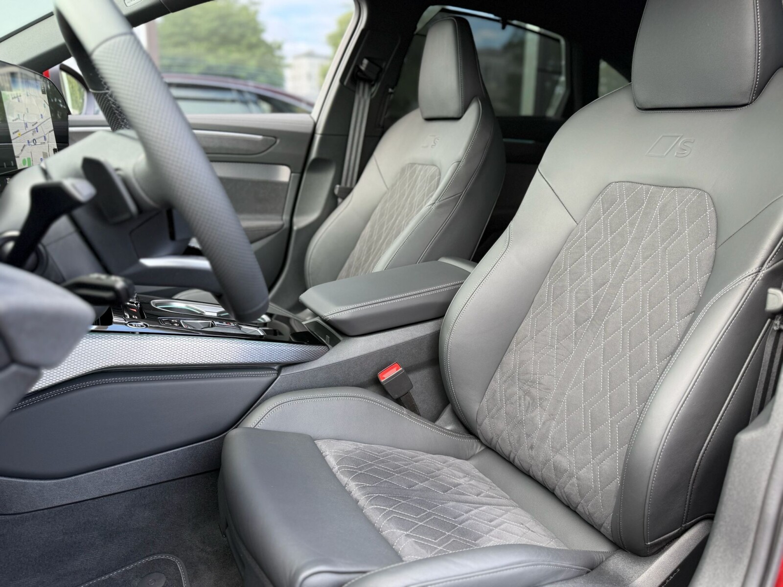 Audi A6 Limousine - zdjęcie 16