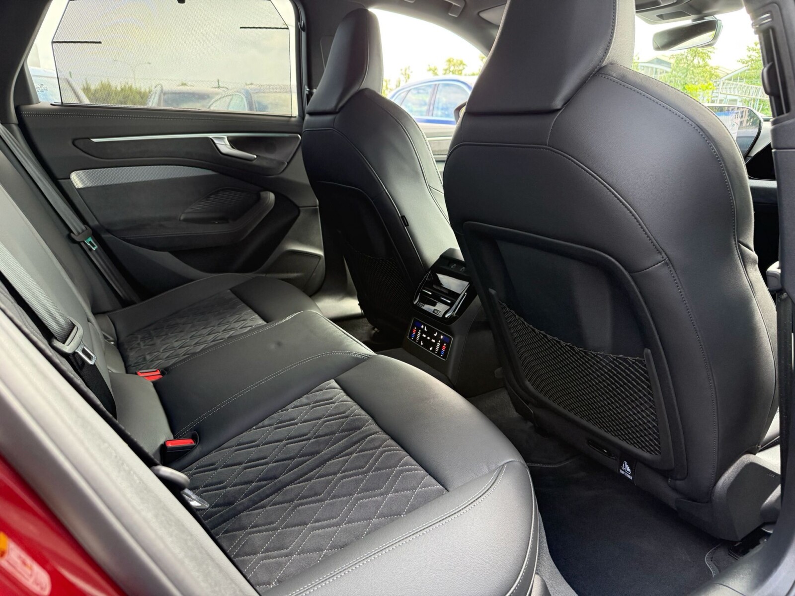 Audi A6 Limousine - zdjęcie 24