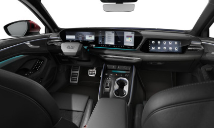 S-line, Skrętna OŚ, Matrix, OLED, HAK, Fotele Typu S, Bang Olufsen