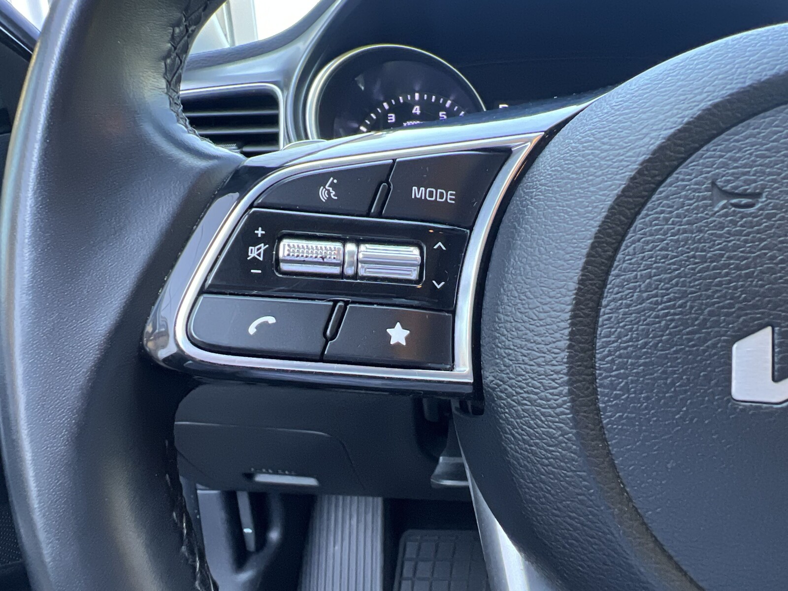 Kia Ceed - zdjęcie 13