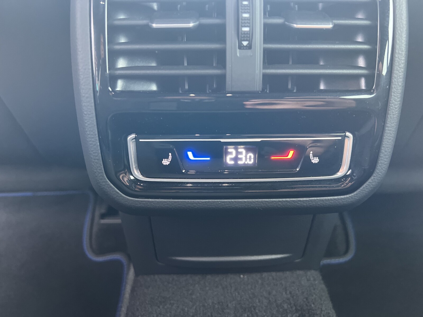 Volkswagen Arteon Shooting Brake - zdjęcie 36