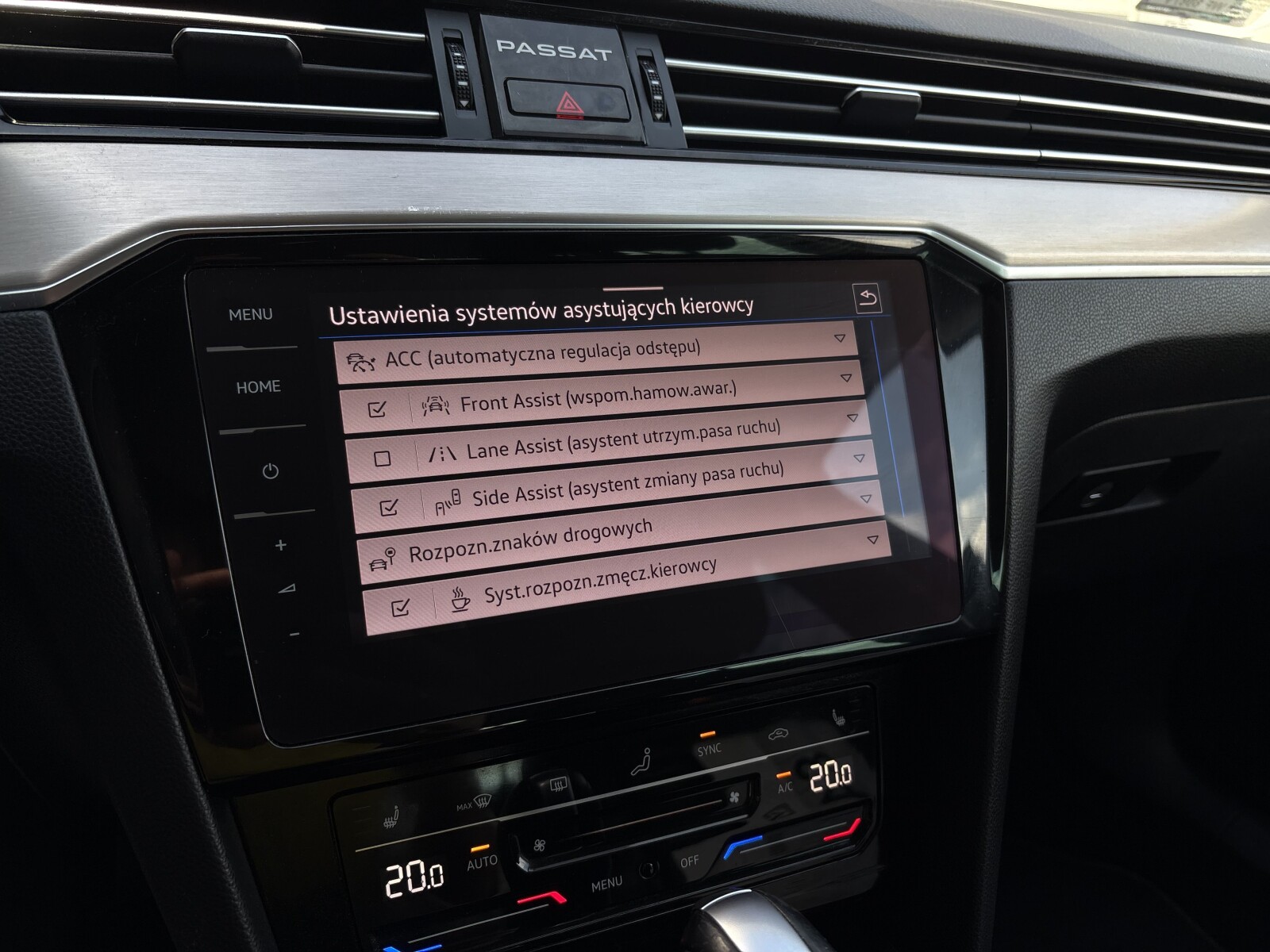 Volkswagen Passat Variant - zdjęcie 20