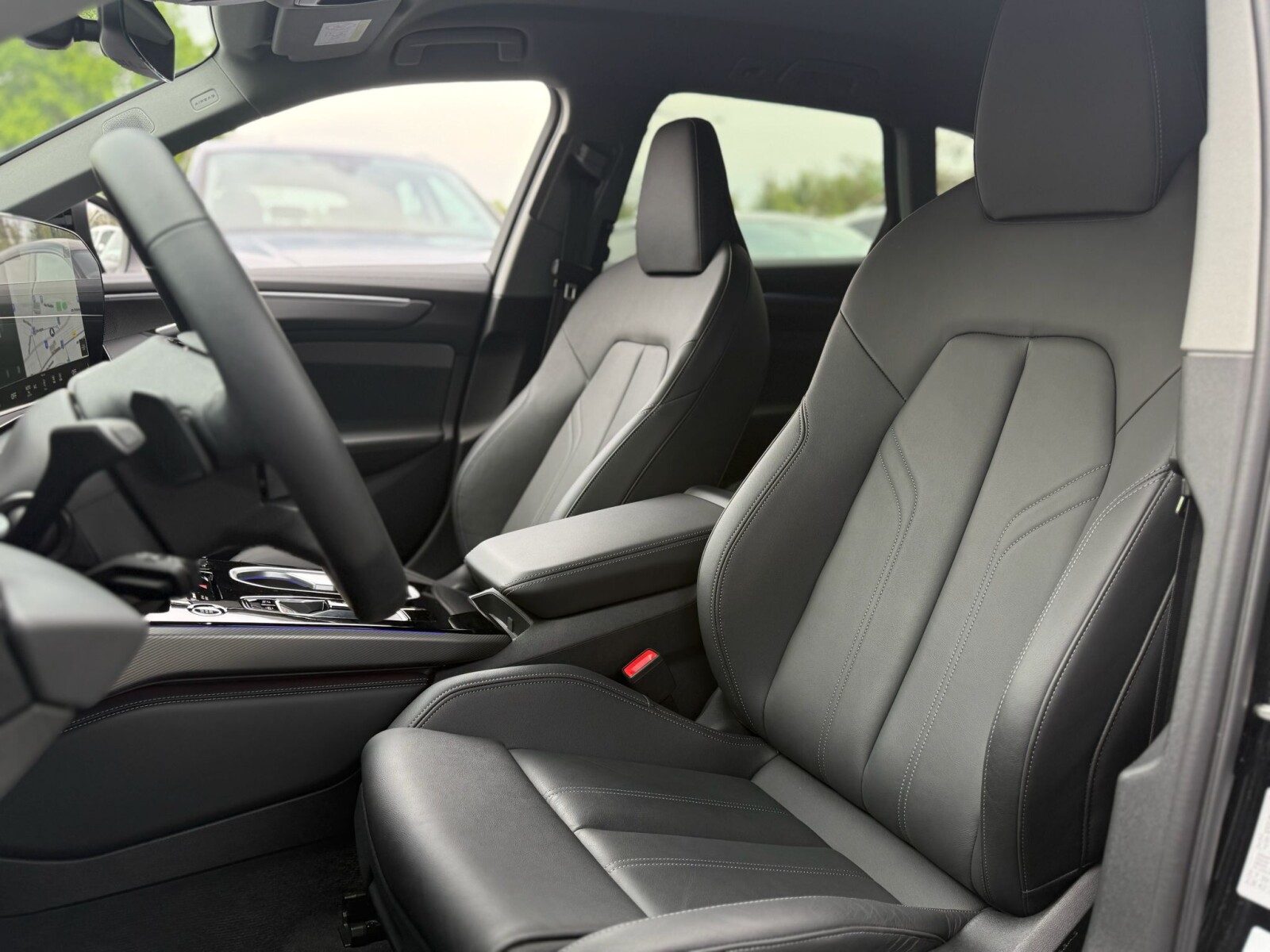 Audi A6 Avant - zdjęcie 16