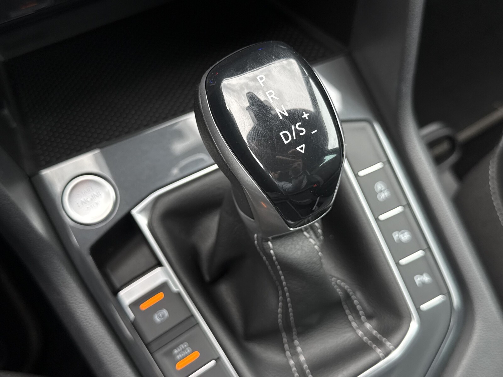 Volkswagen Tiguan - zdjęcie 21