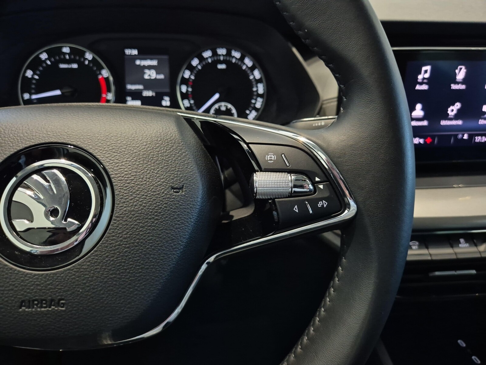 Škoda Octavia - zdjęcie 16