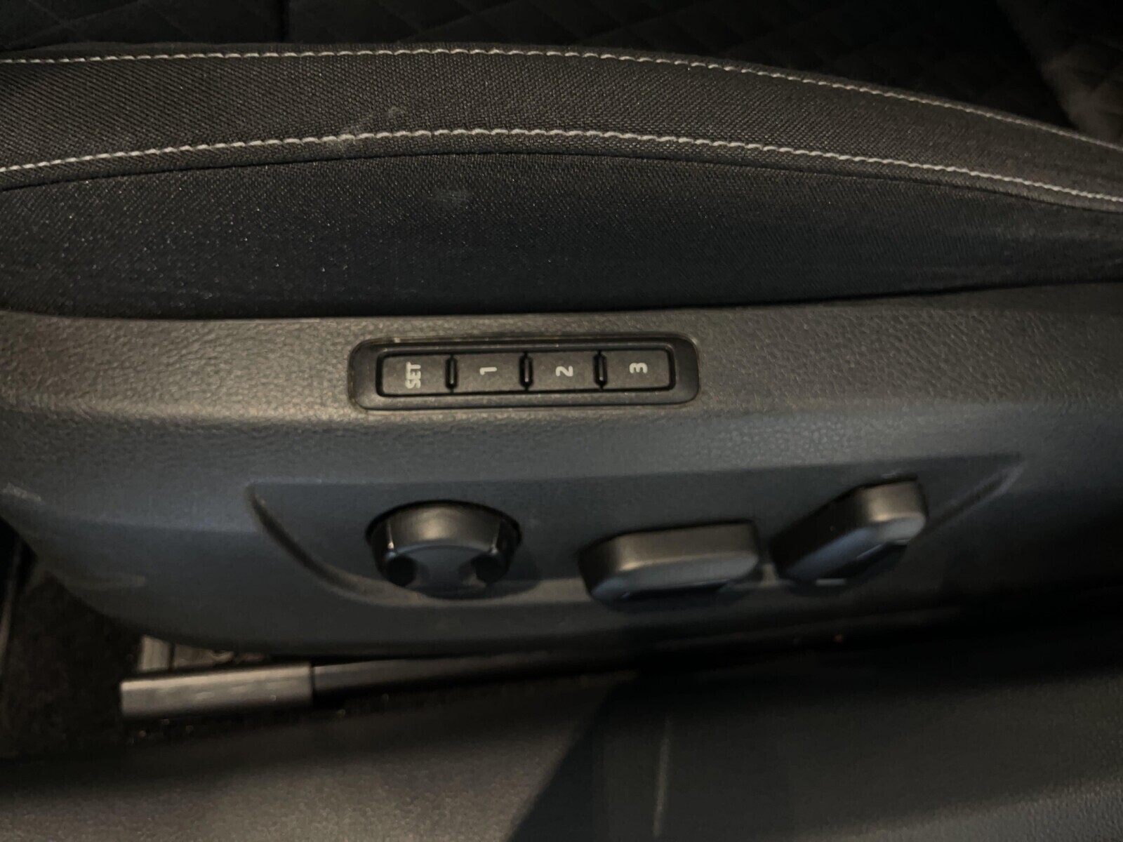 Škoda Superb - zdjęcie 12