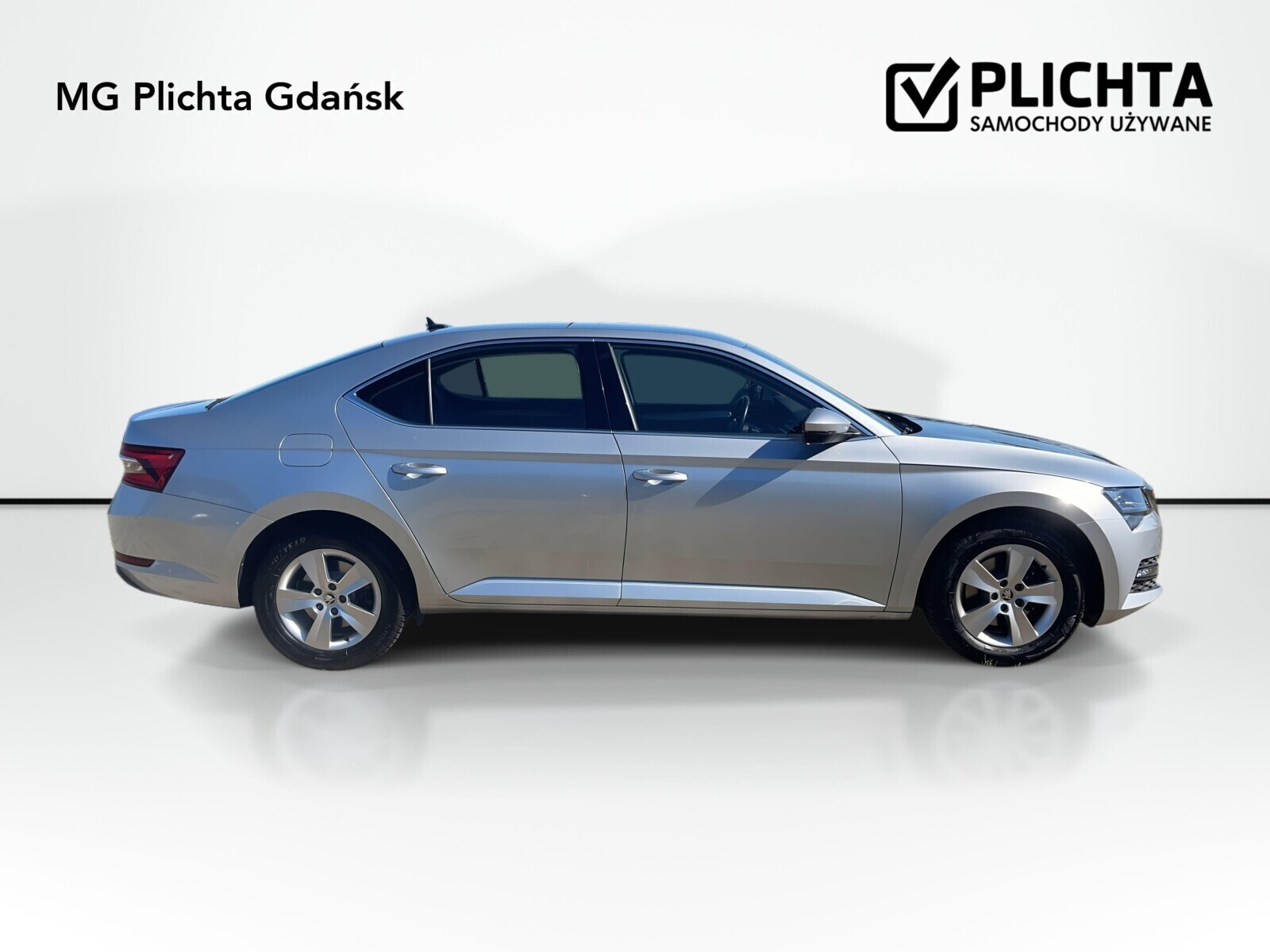Škoda Superb - zdjęcie 4