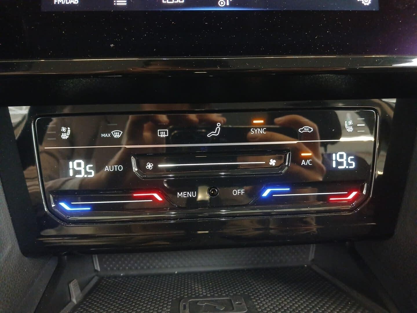 Volkswagen Passat - zdjęcie 11