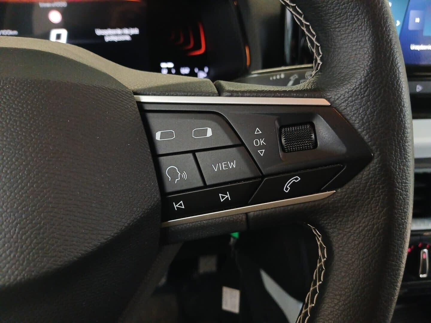 Seat Arona - zdjęcie 19
