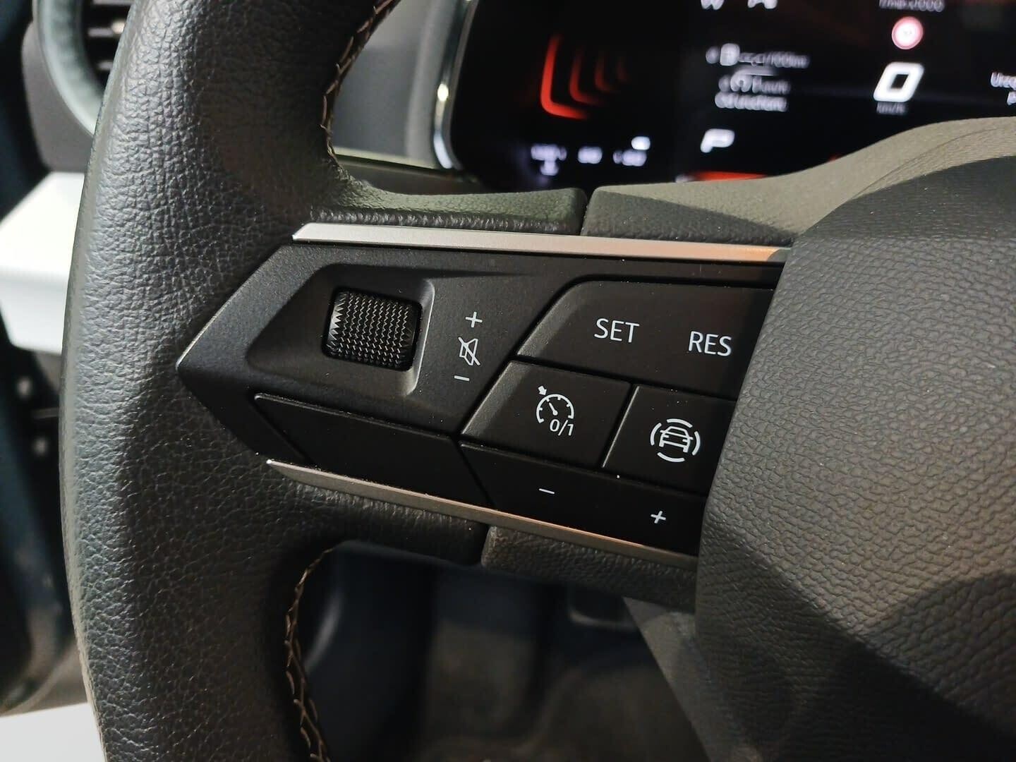 Seat Arona - zdjęcie 18