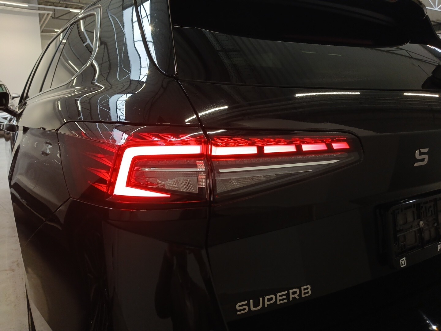Škoda Superb - zdjęcie 10