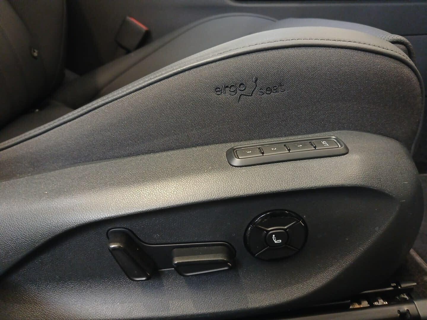 Škoda Superb - zdjęcie 33