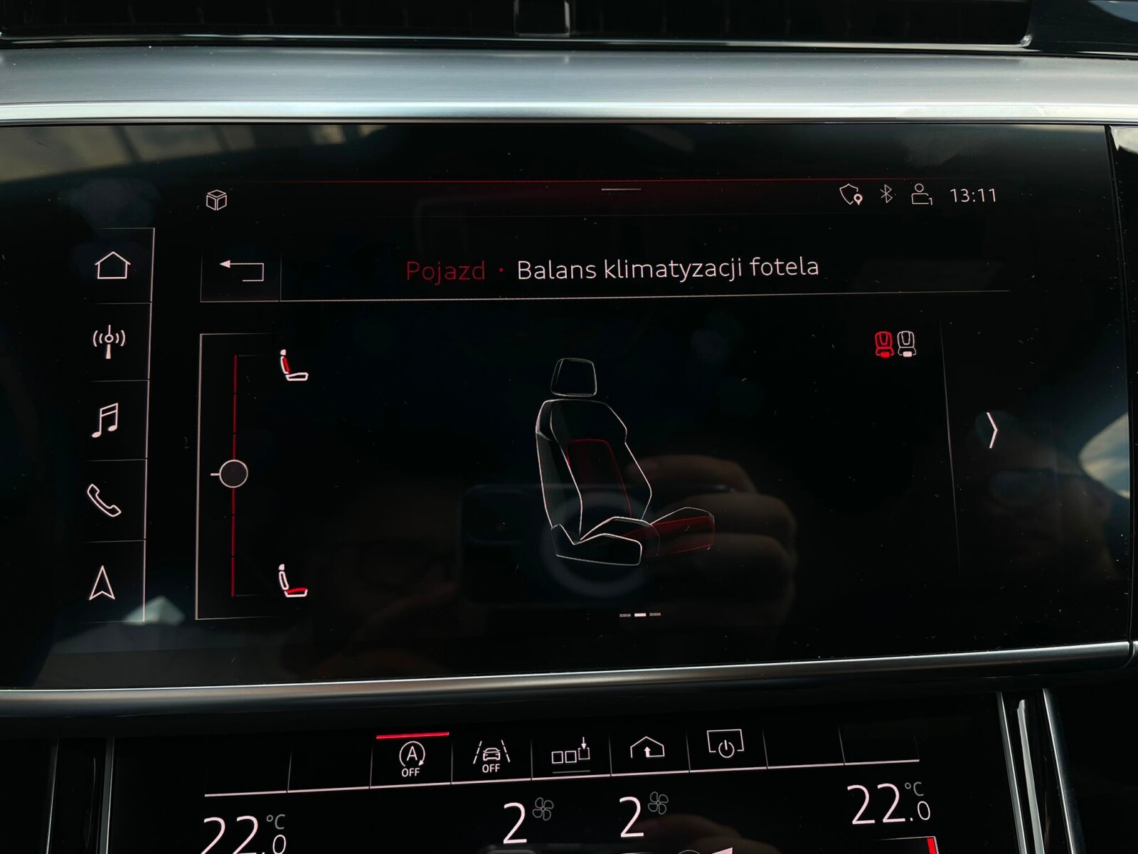 Audi A8 - zdjęcie 30