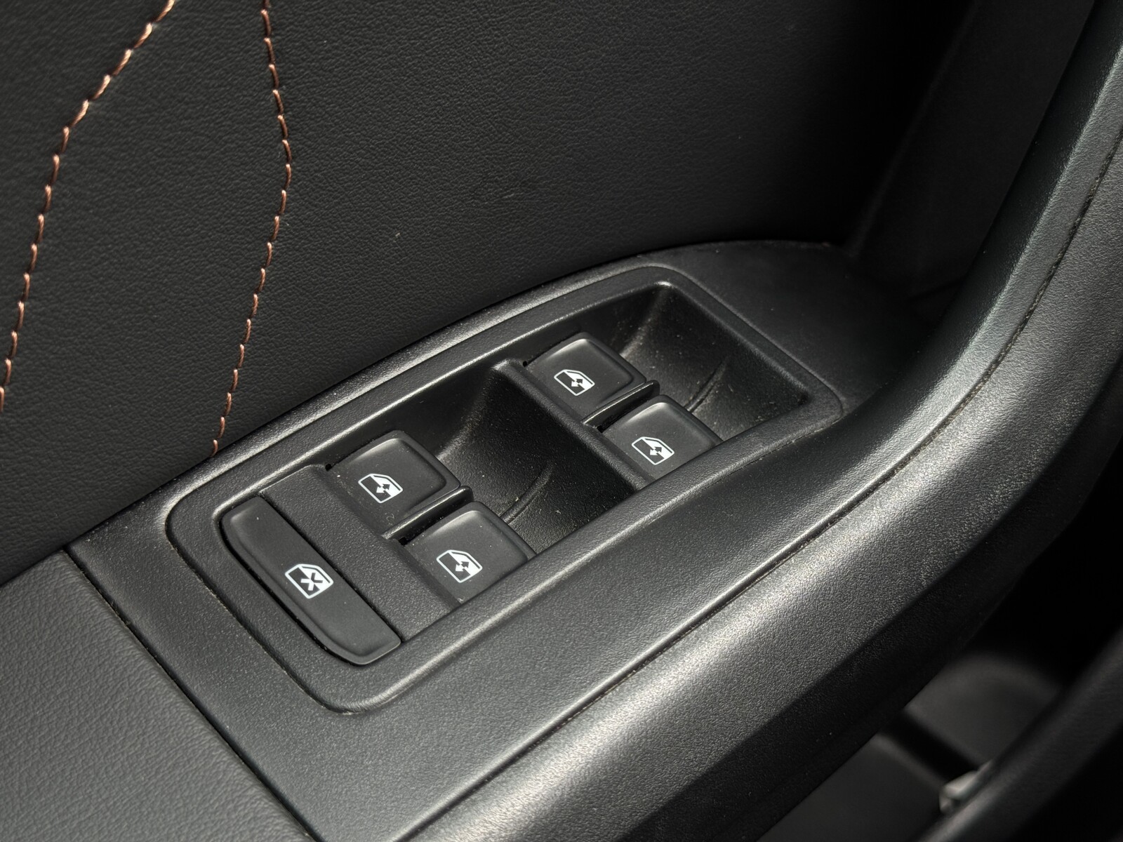 Cupra Ateca - zdjęcie 32