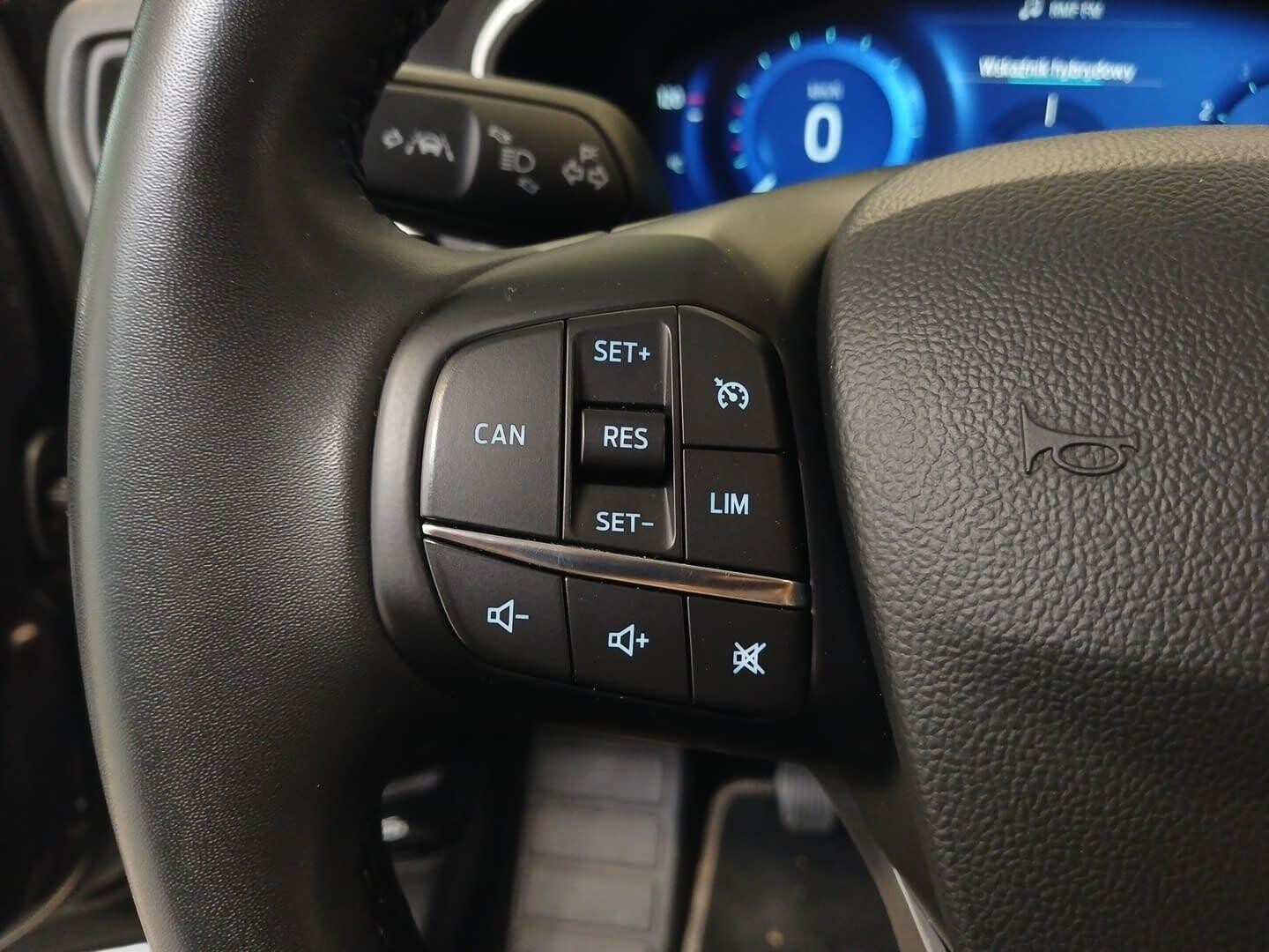 Ford Focus - zdjęcie 21