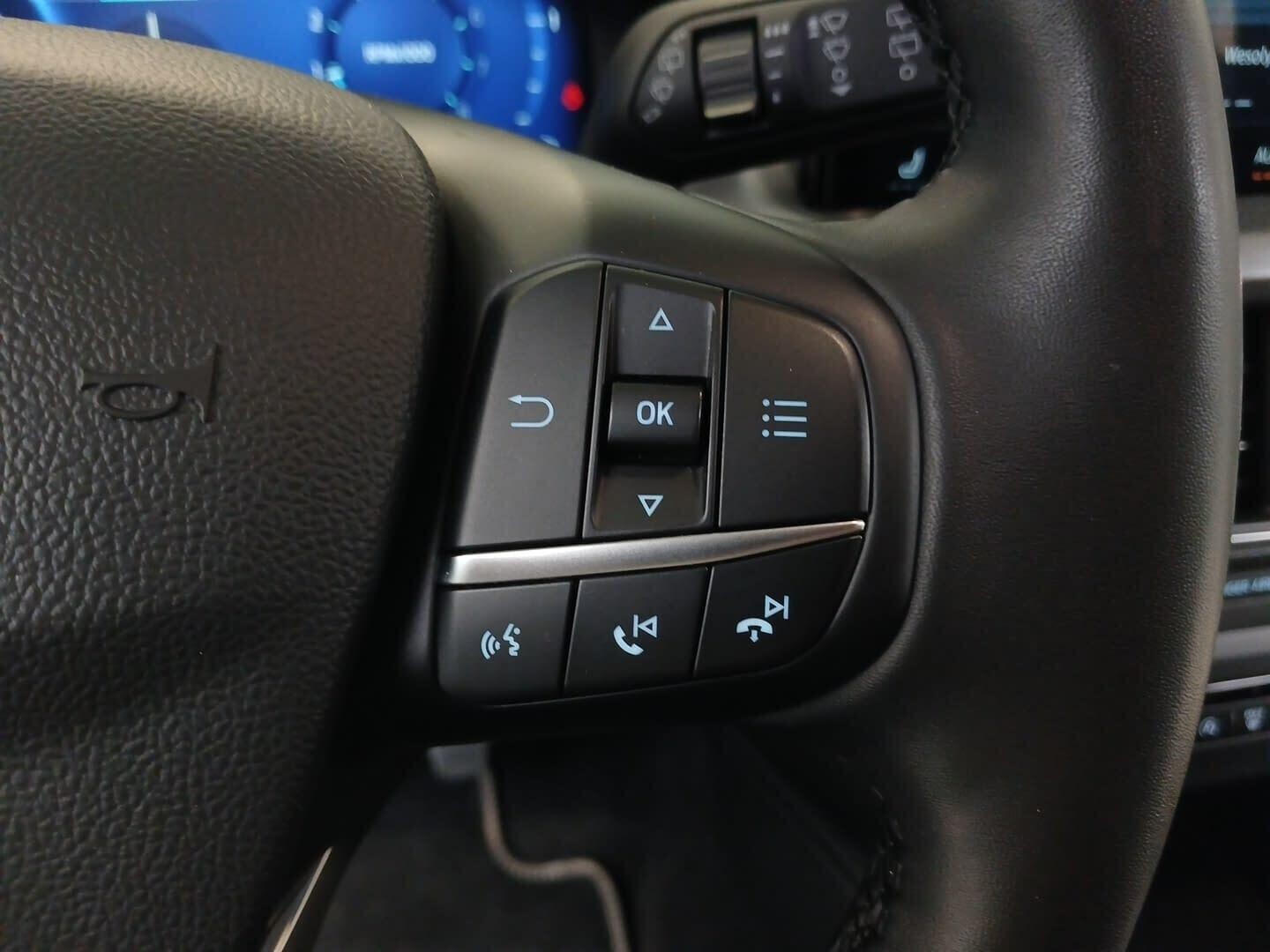 Ford Focus - zdjęcie 22