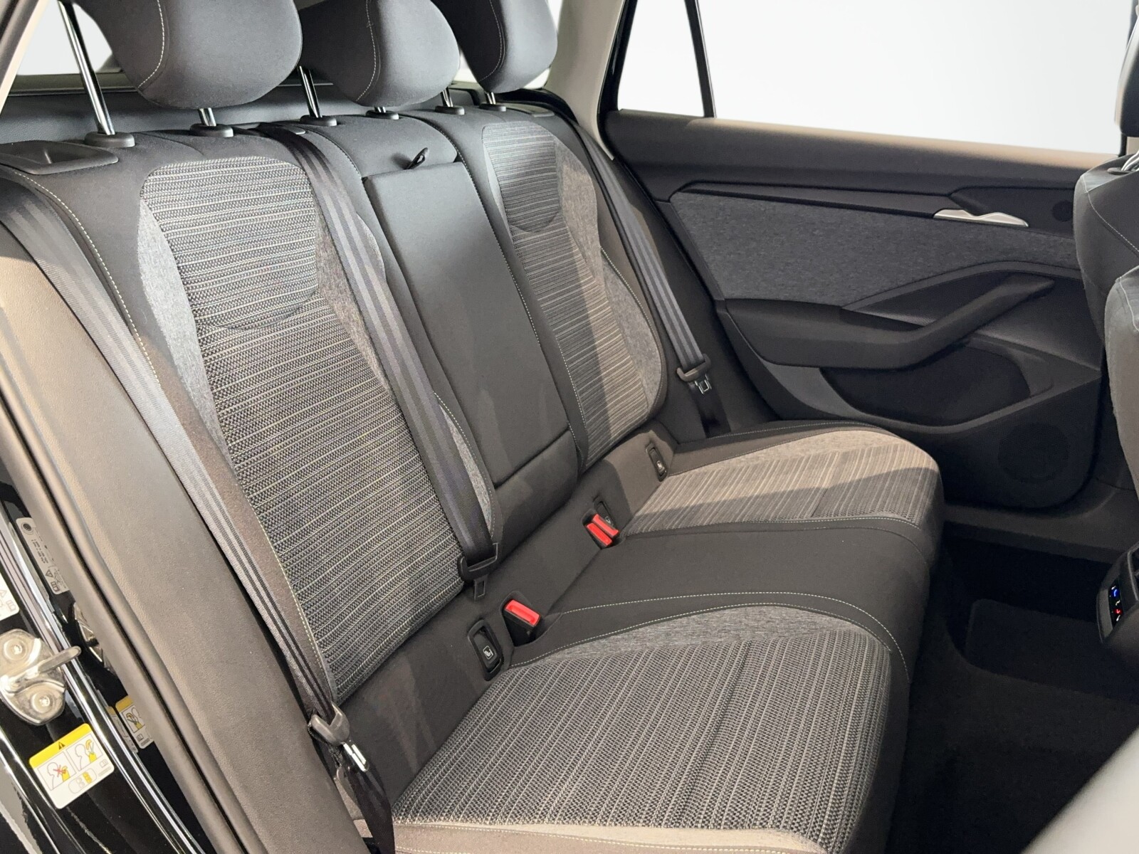 Škoda Superb Combi - zdjęcie 18