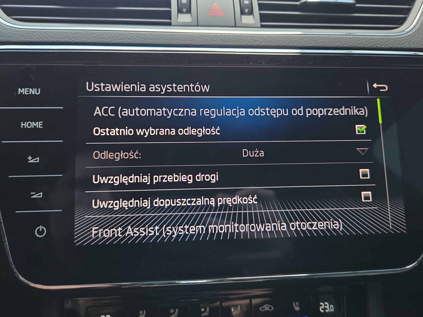 Škoda Superb - zdjęcie 27