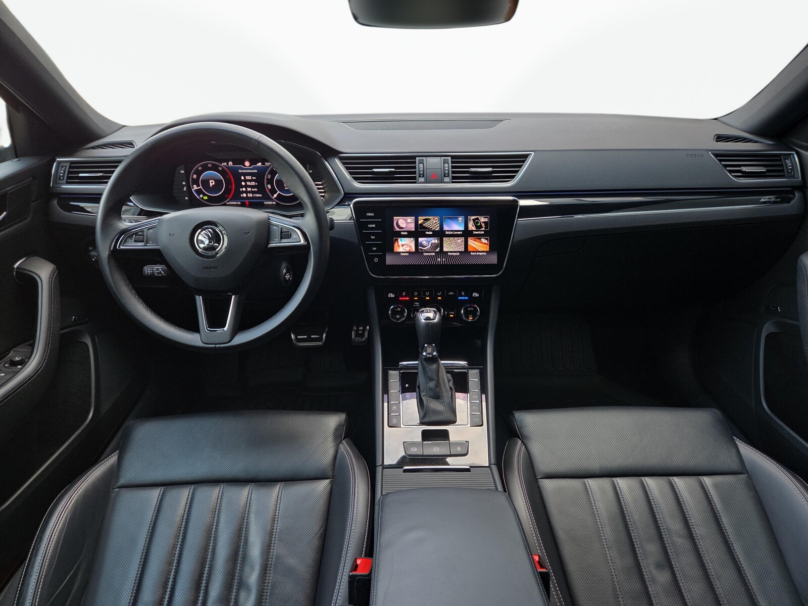 Škoda Superb - zdjęcie 10