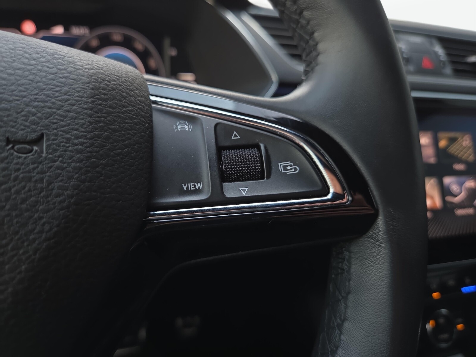Škoda Superb - zdjęcie 21