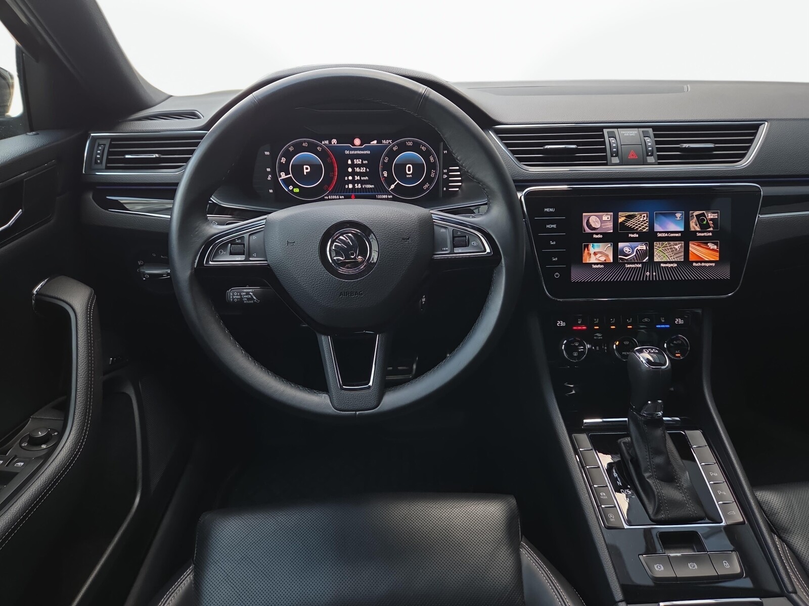 Škoda Superb - zdjęcie 9