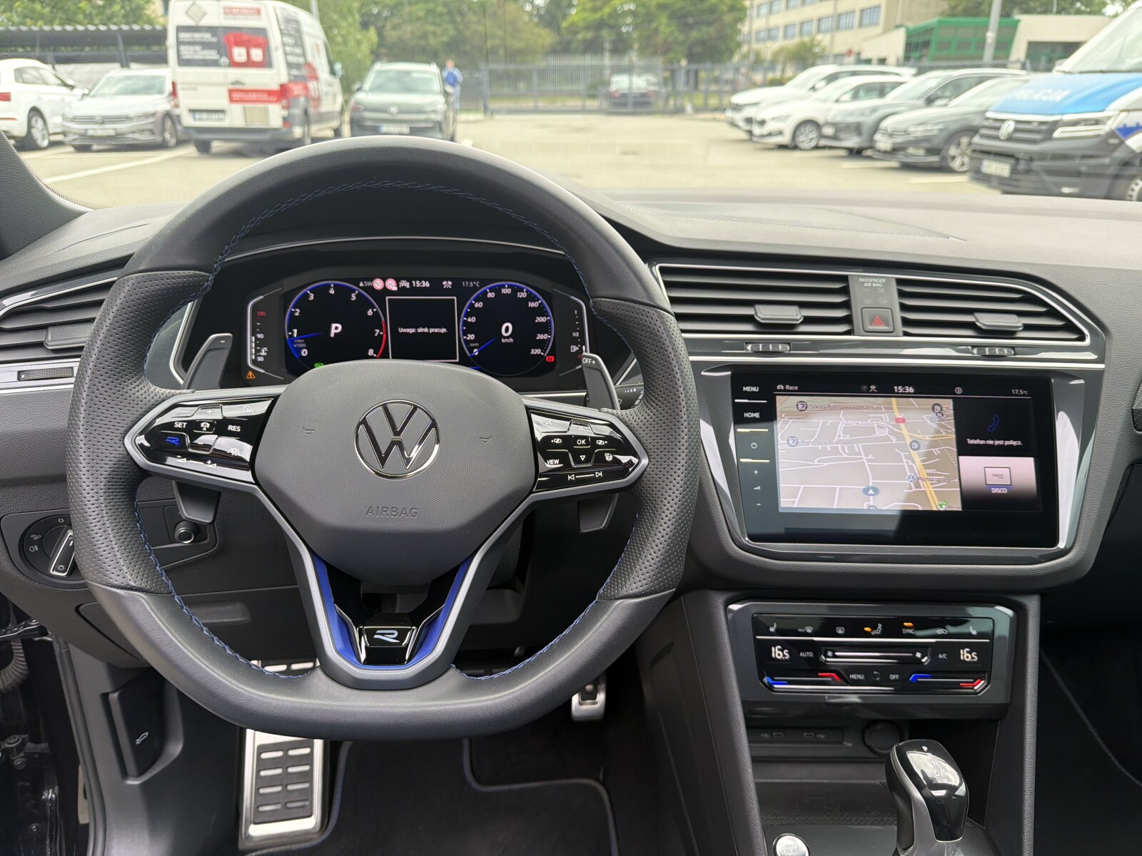 Volkswagen Tiguan - zdjęcie 13