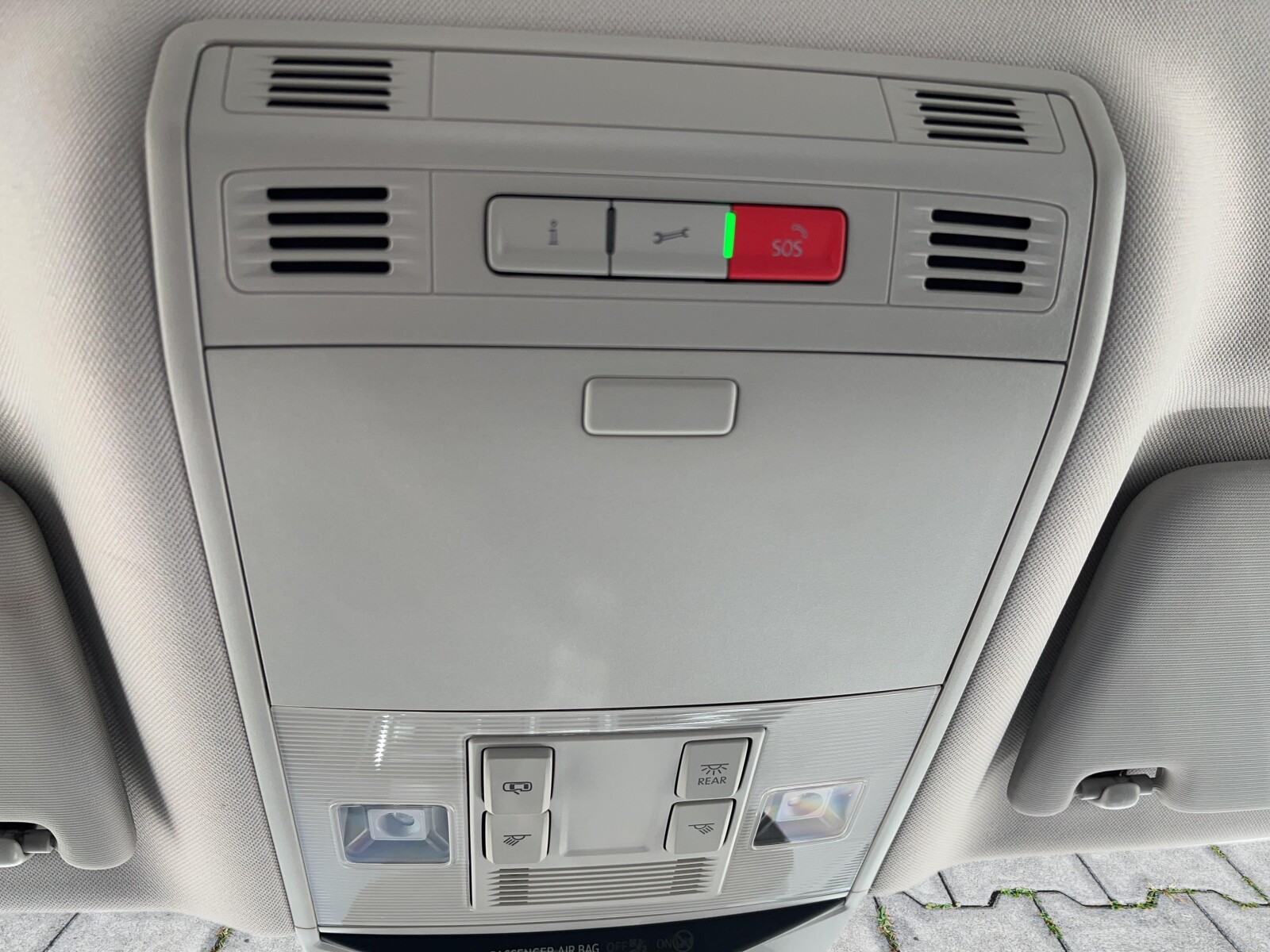 Volkswagen Passat Variant - zdjęcie 36